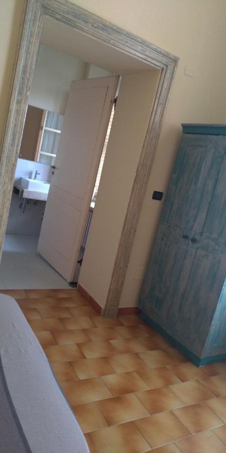 Dimora Castello Dei Conti Bed & Breakfast Trinita  Exterior photo